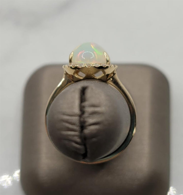 14K Yellow Gold Fashion Opal & Diamonds Gemstone Ring
