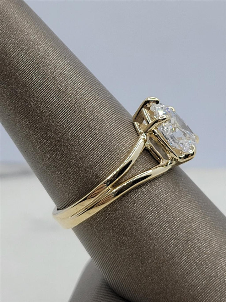 14K Yellow Gold Modern Classic Diamond Engagement Ring
