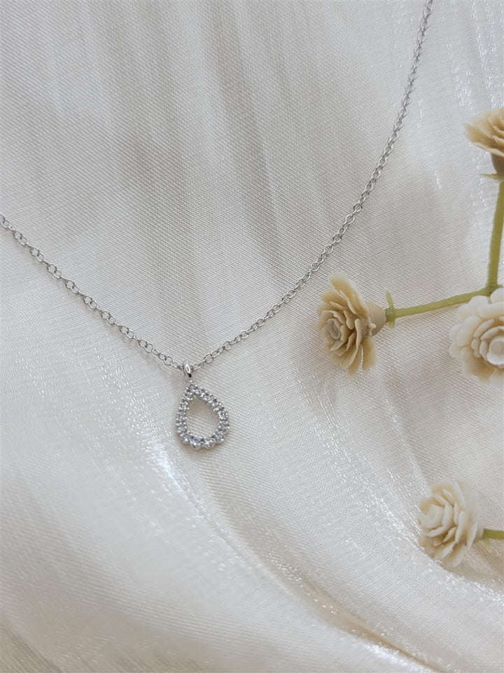 14K White Gold "Gabriel & Co." Butter Cup Set Diamond Teardrop Pendant Necklace