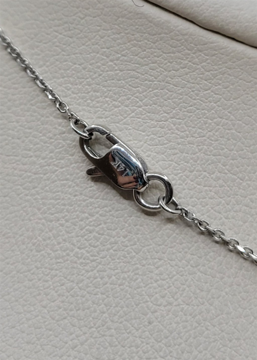 15.5" 14K White Gold Diamond Cross Pendant Necklace