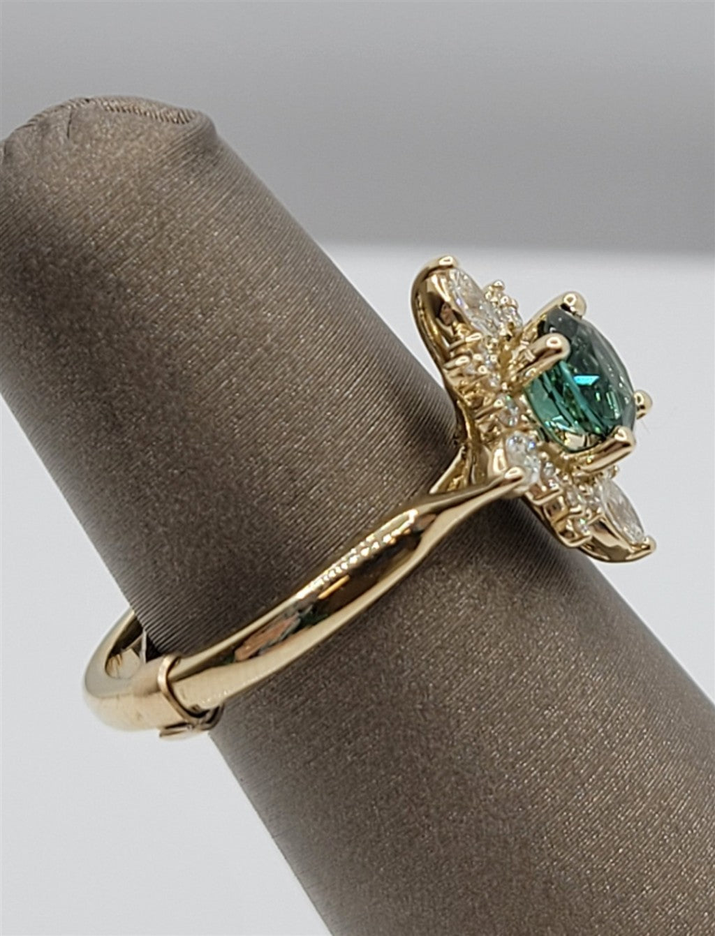 14K Yellow Gold Green/Blue Tourmaline Fashion Ring