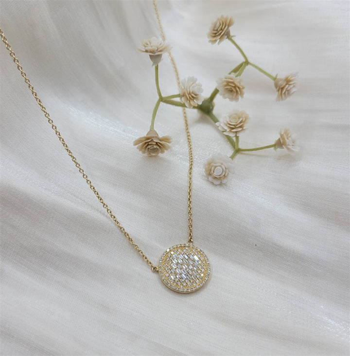 14K Yellow Gold 0.70 ctw Multi Shape's cut Diamond Necklace