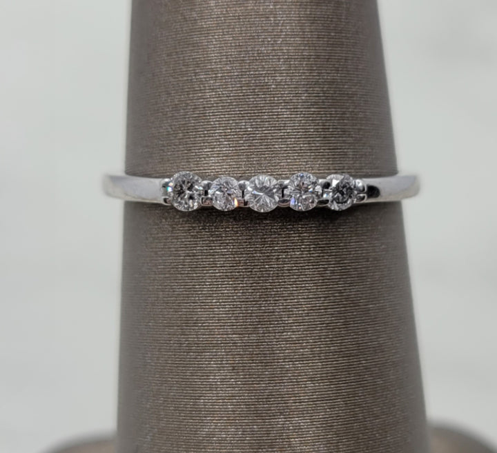 14K White Gold Prong Set Diamond Wedding Ring