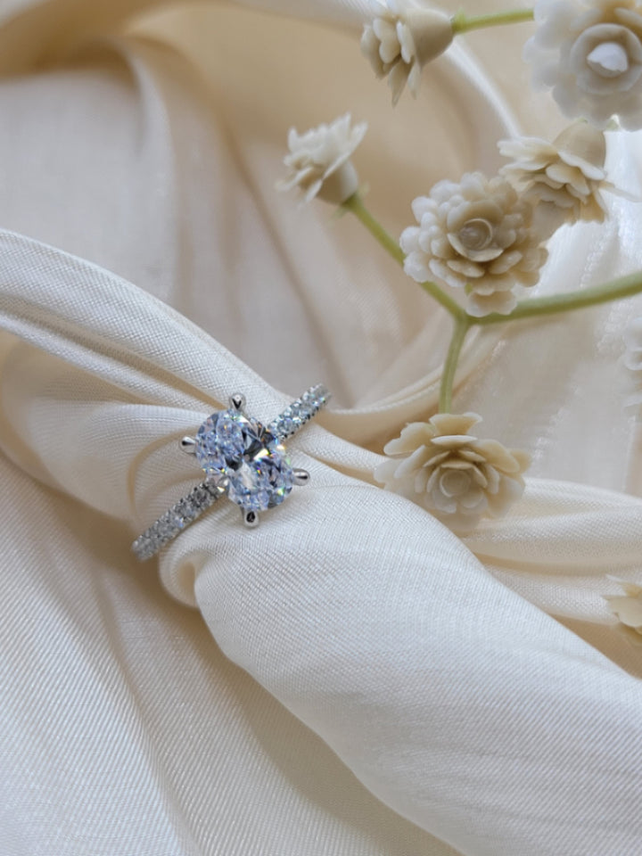 14K White Gold Classic Oval  "Gabriel & Co"  Diamond Ring Mounting