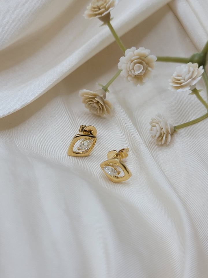 14K Yellow Gold Marquise Diamond Geometric Fashion Earrings
