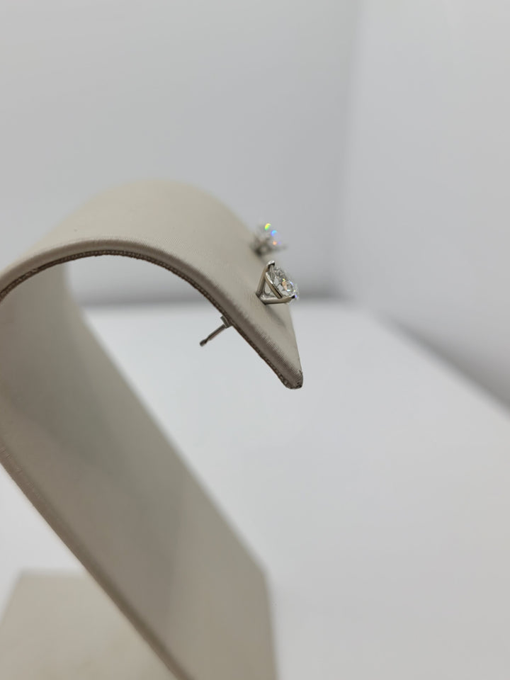 14K White Gold 1.00 Twt 3-Prong Cocktail Stud Earrings