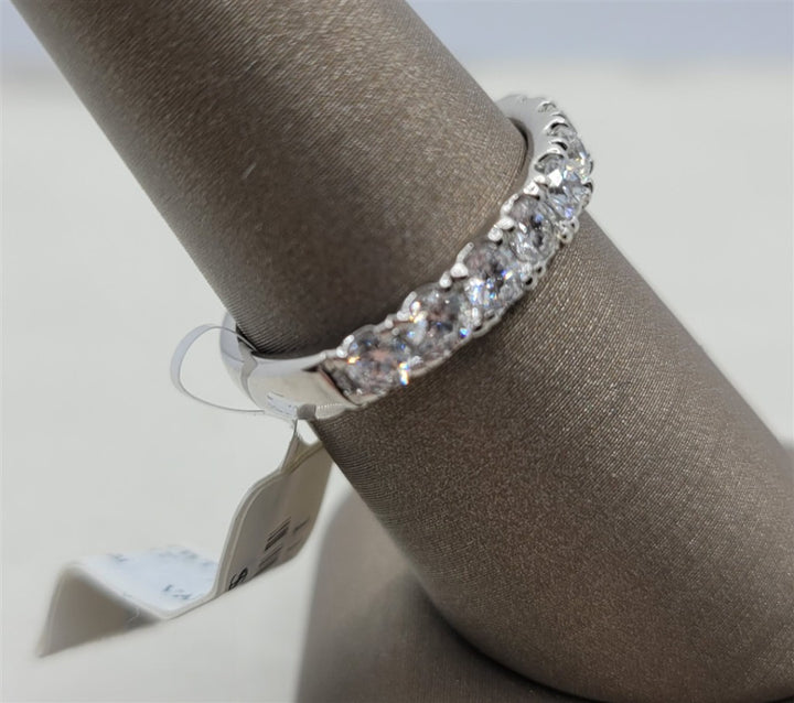 14K White Gold 1.10ctw Prong Set Diamond Wedding Ring