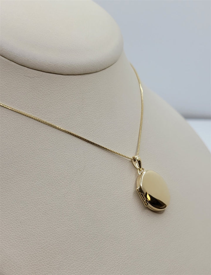 14K Yellow Gold Engravable Locket Necklace