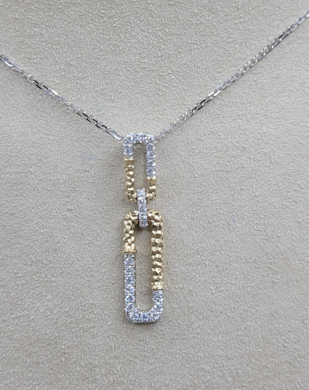 14K Two-Tone Gold 0.20 ctw Round cut Diamond Necklace