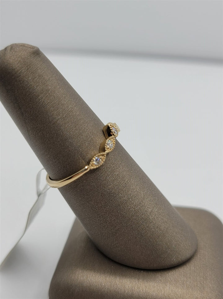 14K Yellow Gold Millgrained Curved Diamond Fashion Band