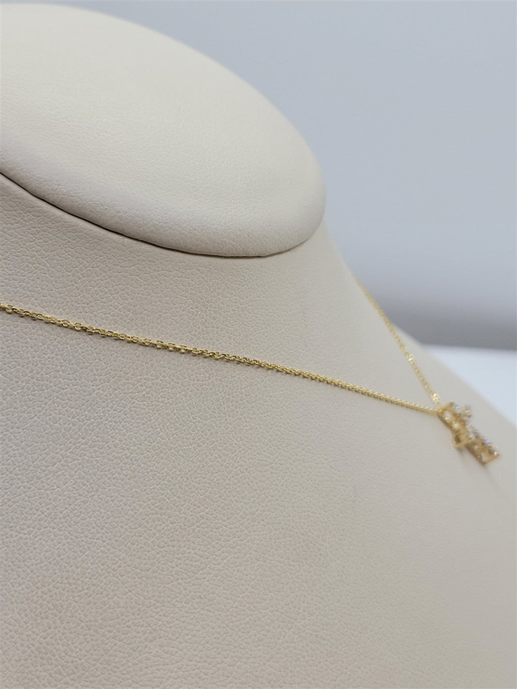 18" 14K Yellow Gold .25 Twt Petite Diamond Cross Pendant