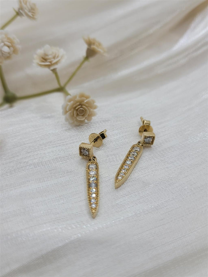 14K Yellow Gold Round cut Dangle Diamond Fashion Earrings