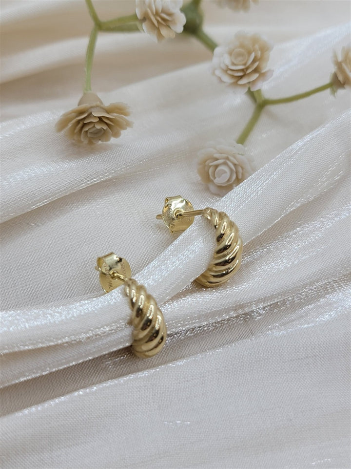 14K Yellow Gold Shrimp Open Hoop Earrings