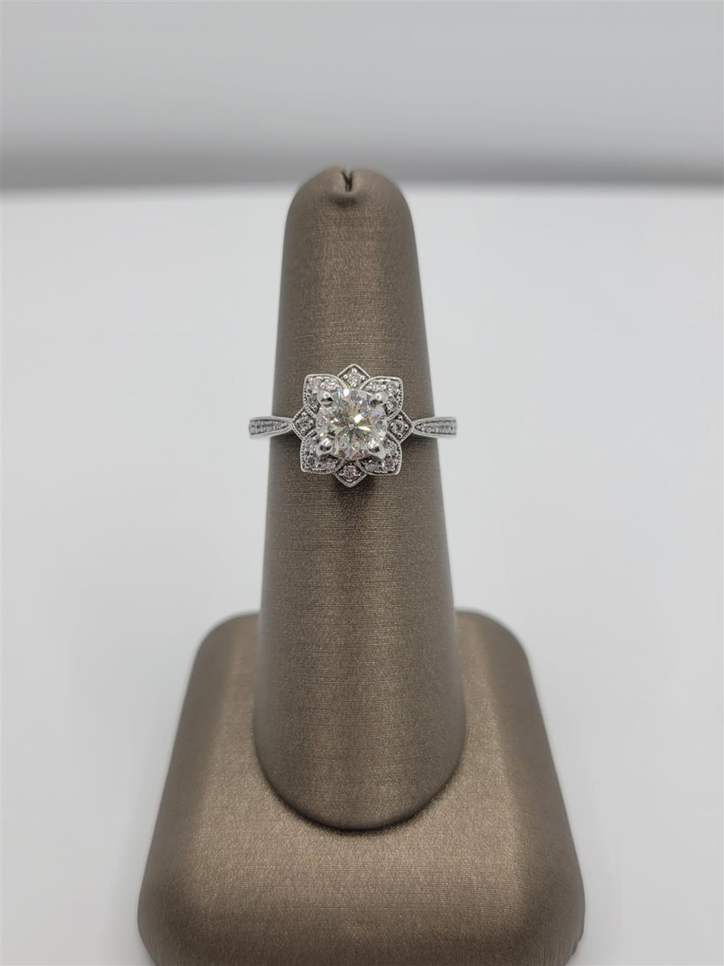 14K White Gold Vintage Diamond Engagement Ring