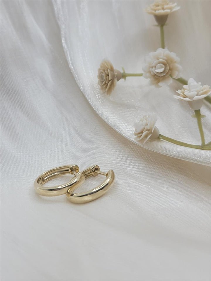 14K Yellow Gold Huggie Hoop Earrings