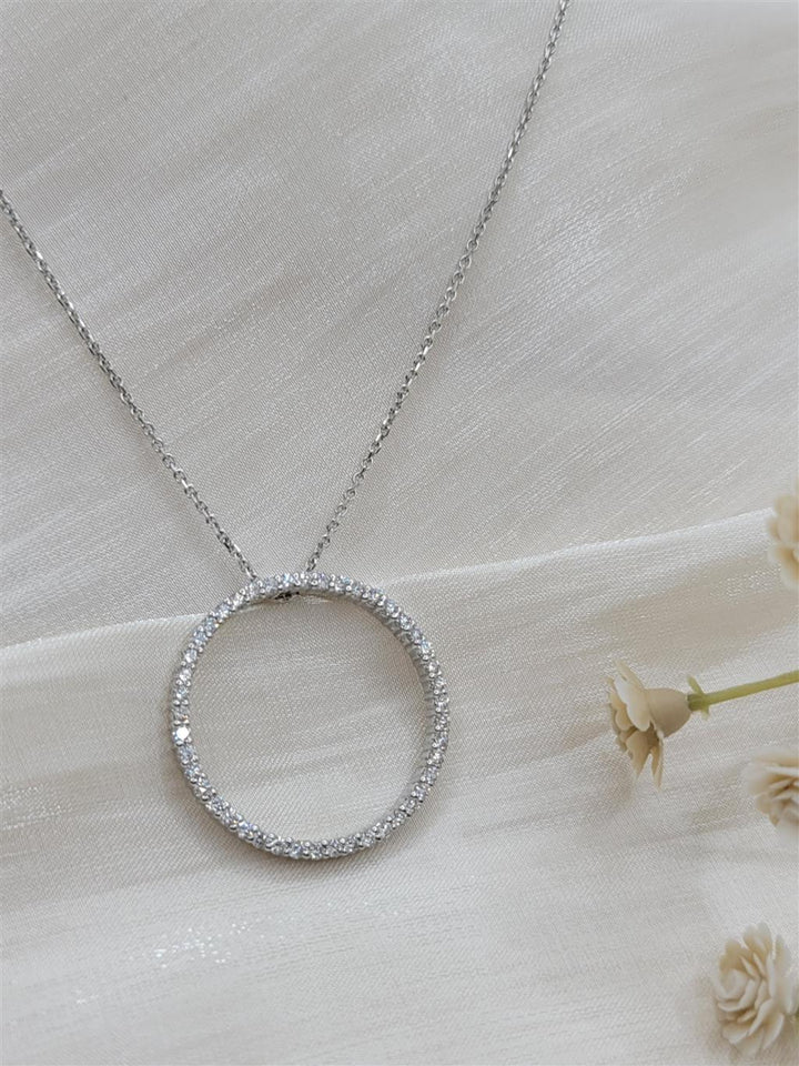 14K White Gold 0.68 ctw Round Diamond Circle  Necklace