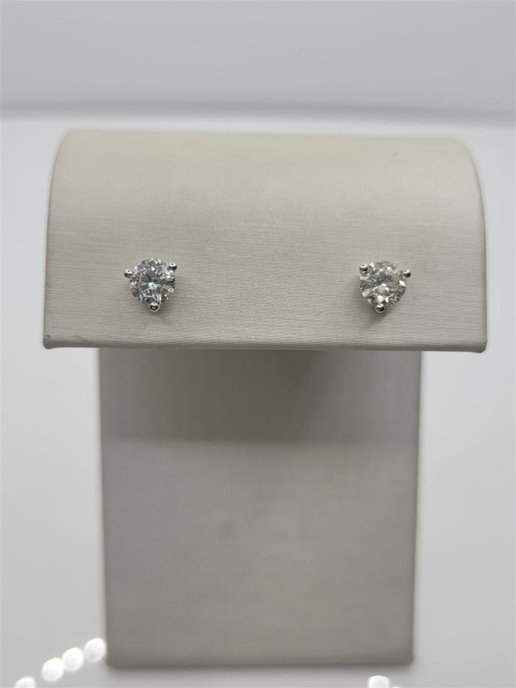 14K White Gold 1.00 Twt Round Cut Diamond Stud Earrings