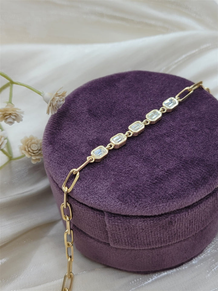 7" 14K Yellow Gold Bezel Set Diamond Paper Clip Chain Bracelet