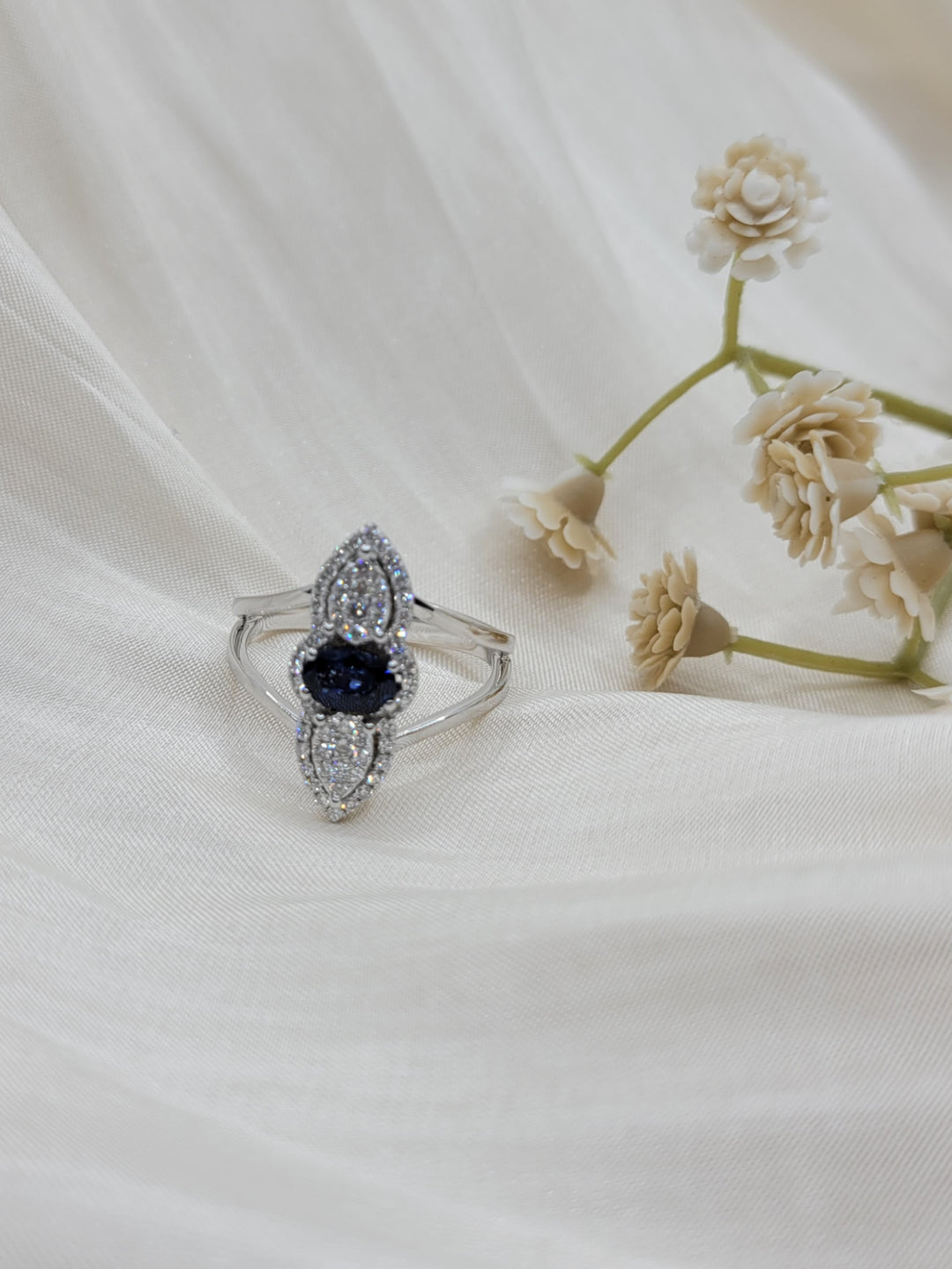 14K White Gold Blue Sapphire & Diamond Split-Shank Gemstone Ring