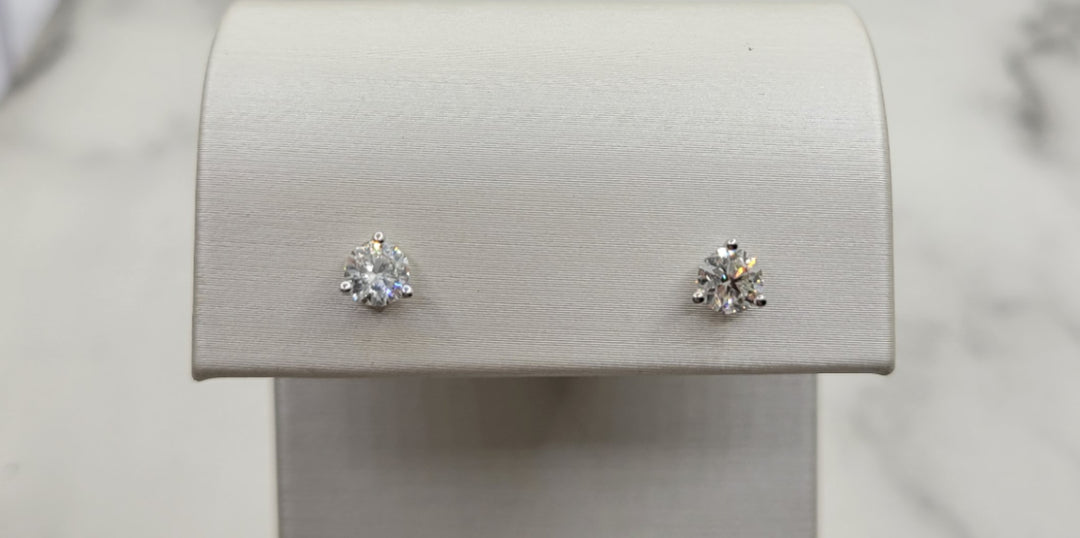 14K White Gold 0.82 Twt Round Cut Diamond Stud Earrings