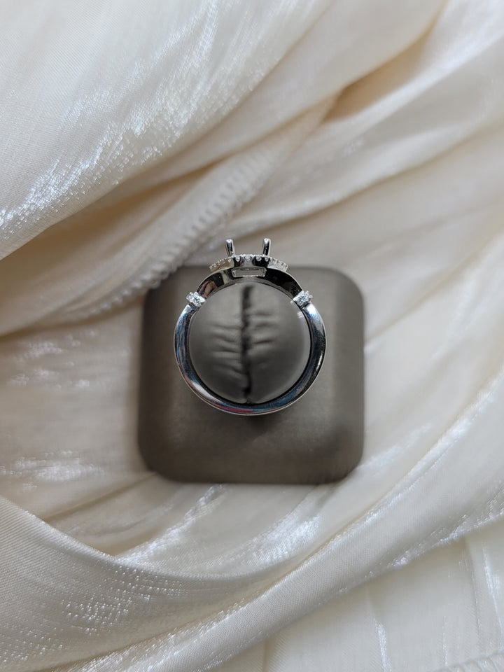 18K White Gold Halo Diamond Mounting Ring