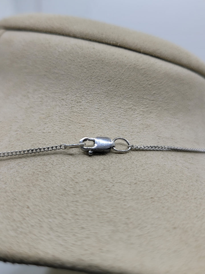18" Sterling Silver Oyster Turquoise Pendant Necklace
