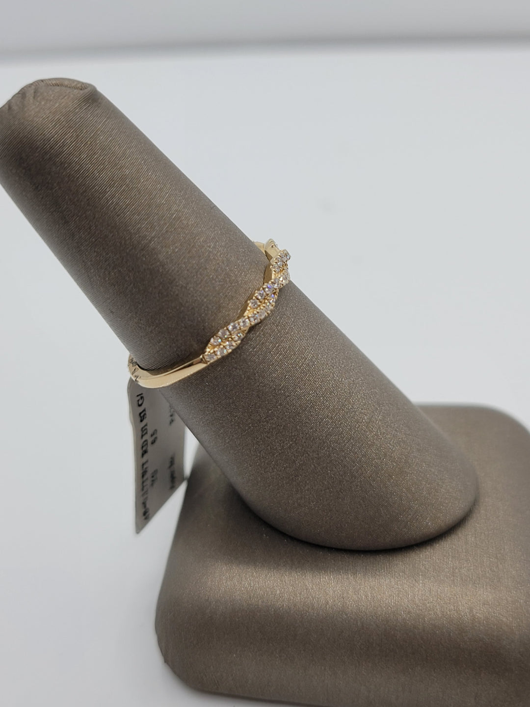 14K Yellow Gold Diamond Twist Wedding Band