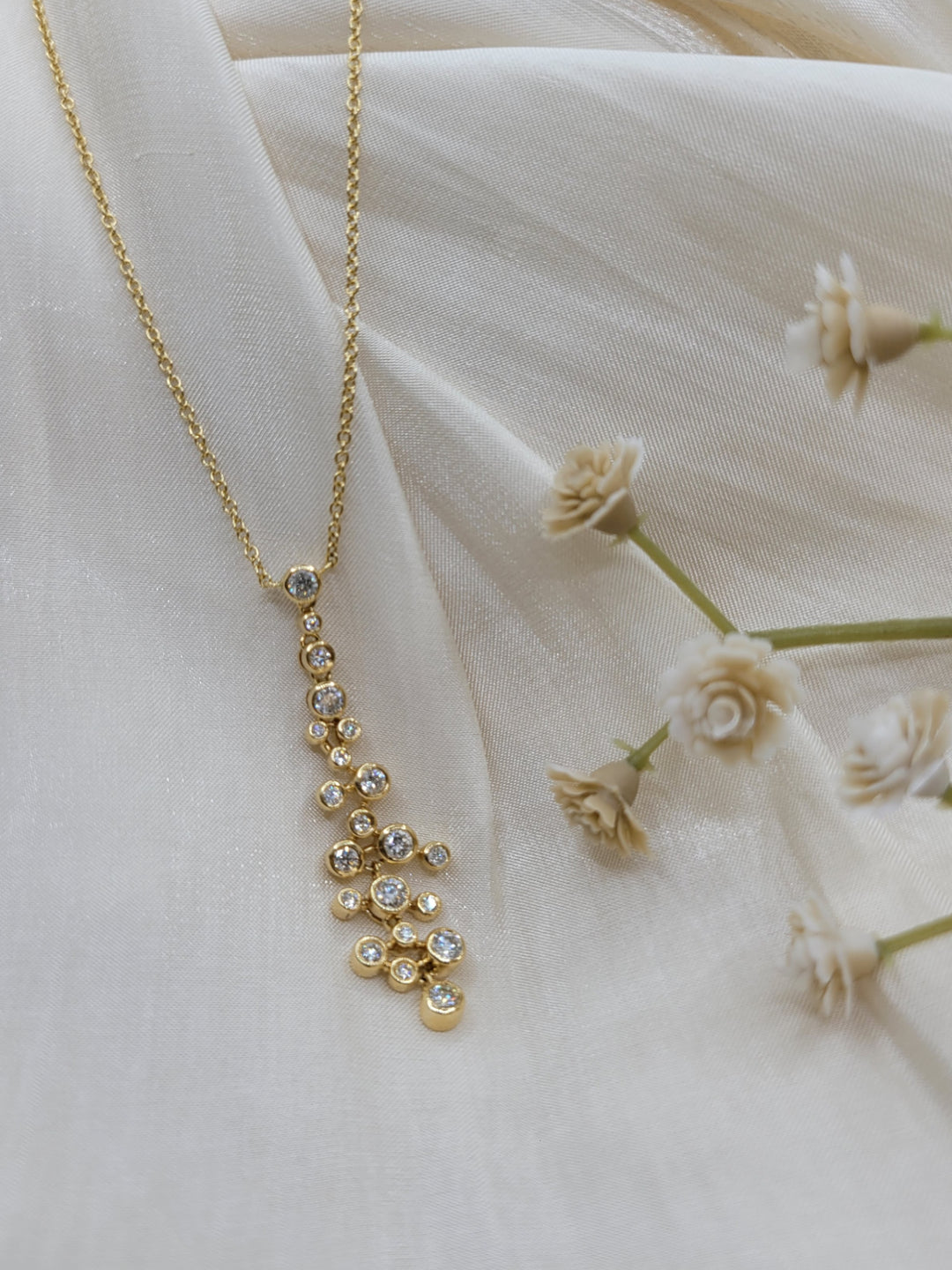 18" 18K Yellow Gold Bezel Diamond Waterfall Necklace