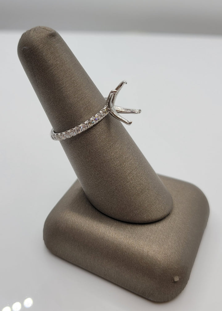 14K White Gold Oval Diamond Engagement Ring Mounting