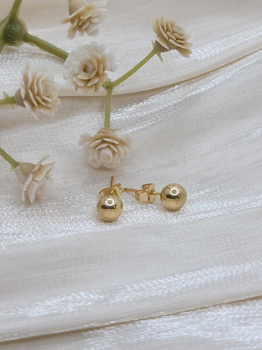 14K Yellow Gold 5mm Hollow Ball Stud Earrings