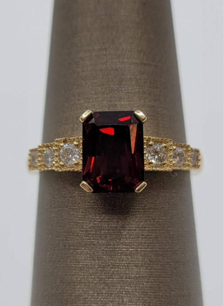 14K Yellow Gold Garnet & Diamond Fashion Ring