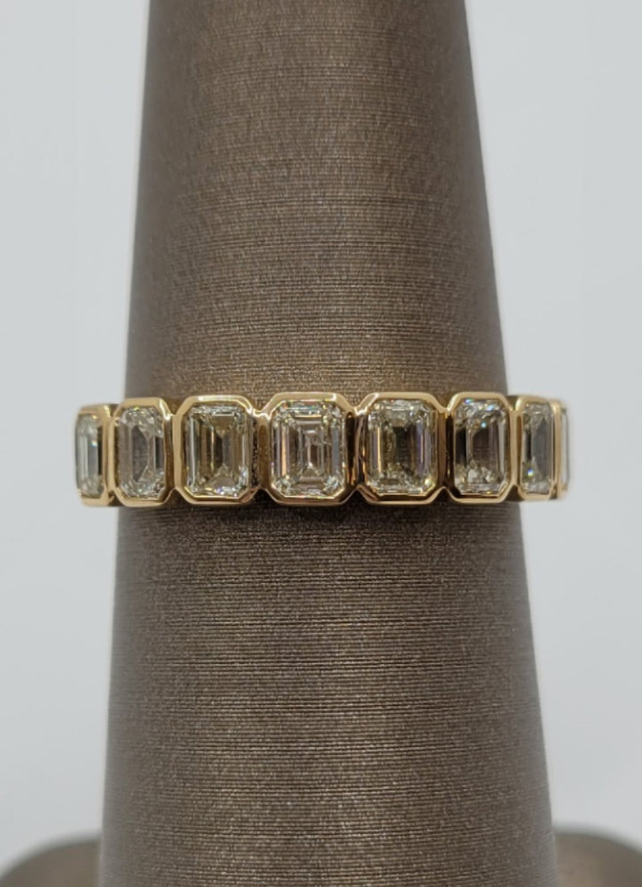 14K Yellow Gold Bezel Set Emerald Fashion Band