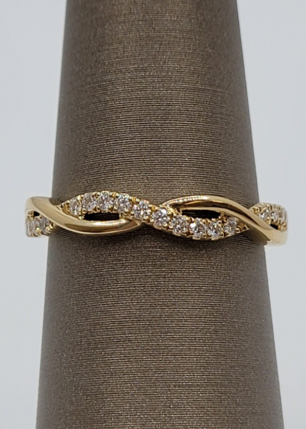 14K Yellow Gold Twisted Diamond Fashion Band