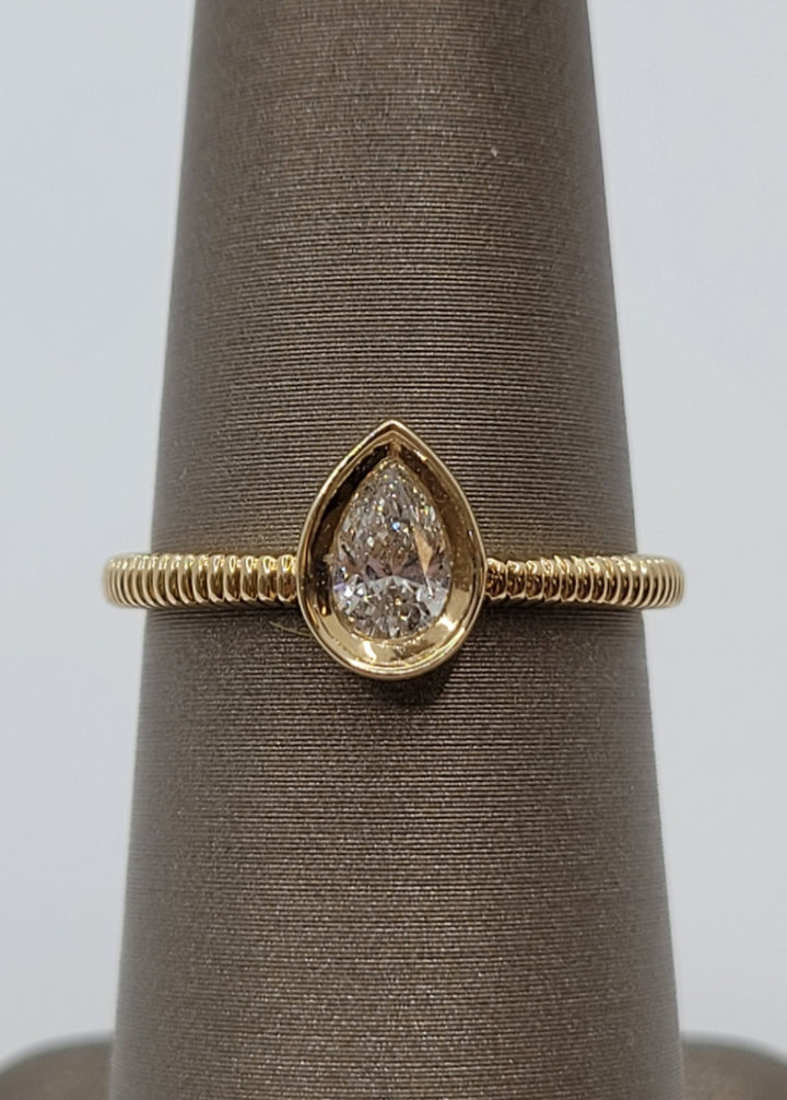 14K Yellow Gold Pear Cut Diamond Textured Fashion Ring