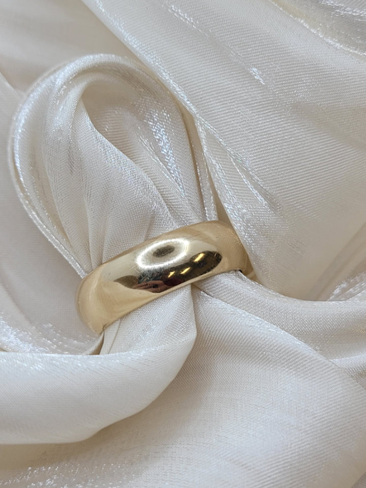 14K Yellow Gold Standard Fit 7.5mm Wedding Band