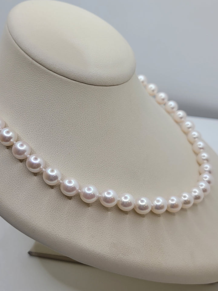 18" 18K White Gold Large Royal Clasp 7-7.5mm Japanese Cultured Pearl Necklace