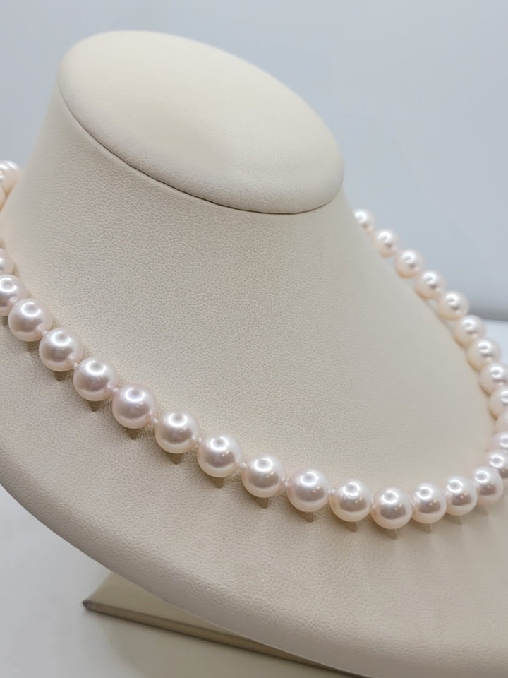 18" 18K White Gold Large Royal Clasp 7.5-8mm Japanese Cultured Pearl Necklace
