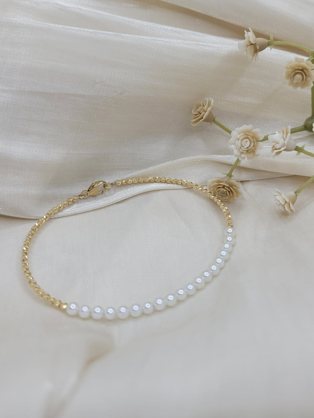 7" 14K Yellow Gold Pearl & Gold Faceted Cut Beaded Bangle Bracelet