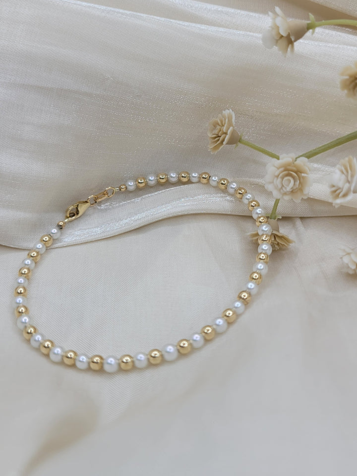 7" 14K Yellow Gold Pearl & Gold Beaded Bangle Bracelet