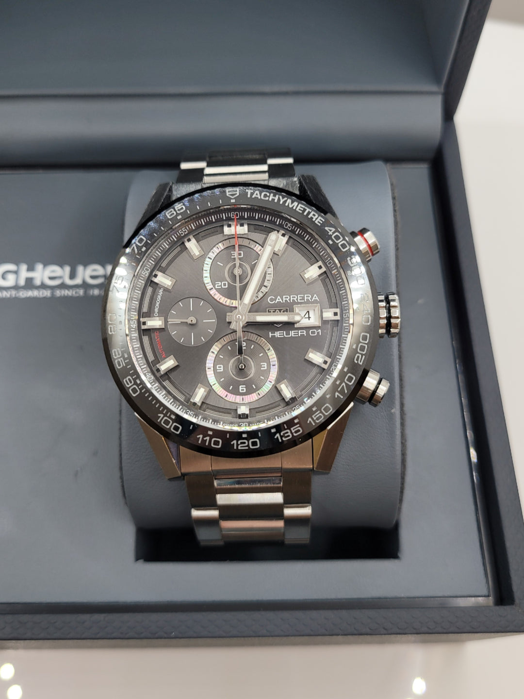 Stainless Steel Black Dial With Chronograph & Date Calibre Heuer 01 Pre-Owned Tag Heuer