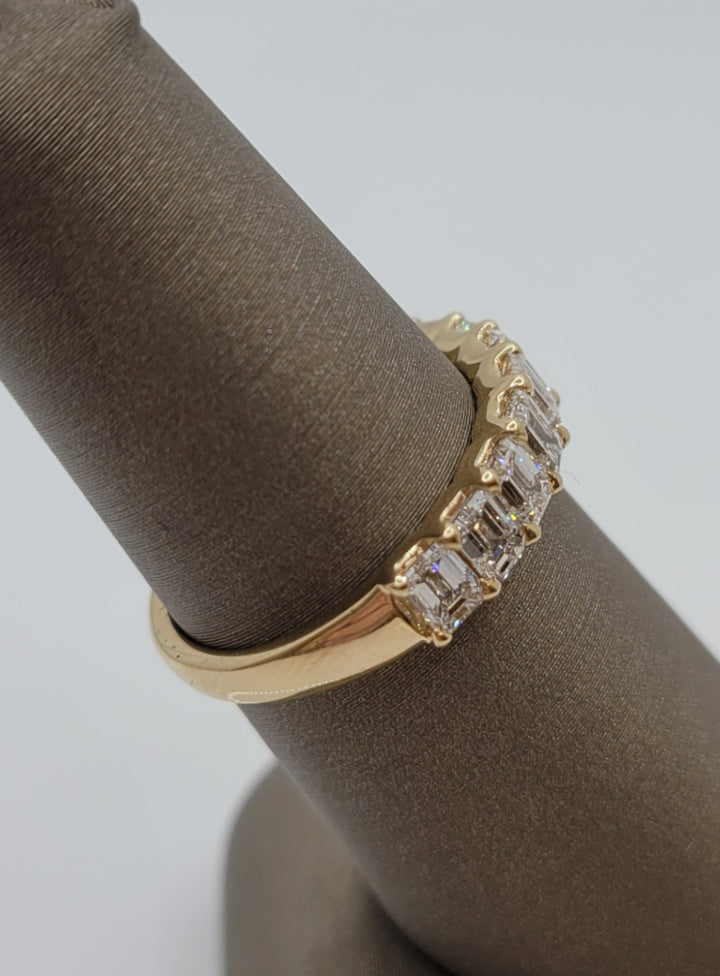 14K Yellow Gold Prong Set Emerald Wedding Band