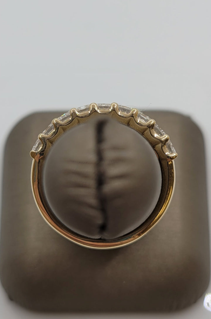 14K Yellow Gold Prong Set Emerald Wedding Band