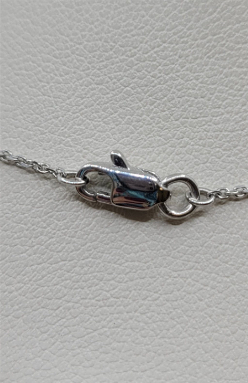 17.5" Adjustable 14K White Gold Graduated Diamond Necklace