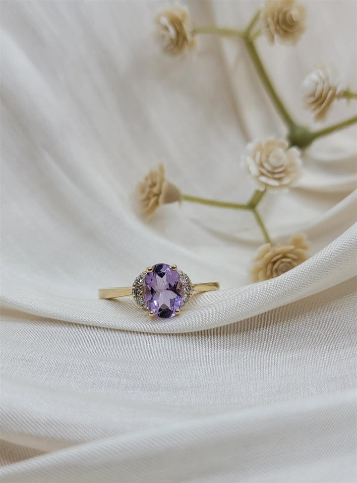 14K Yellow Gold Fashion Amethyst & Diamonds Gemstone Ring