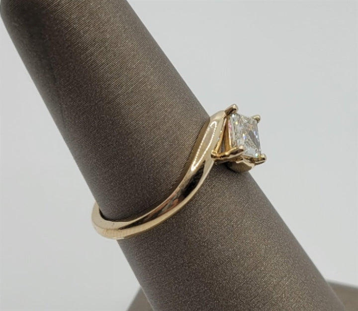 14K Yellow Gold Fashion Lab Grown Lozenge Cut Diamond Ring