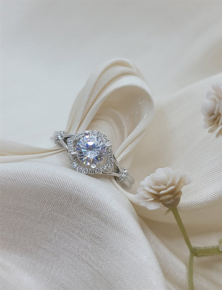 18K White Gold Halo Diamond Mounting Ring