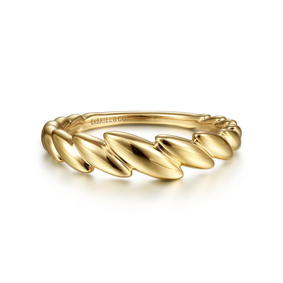 14K Yellow Gold Tilted Leaf Ring