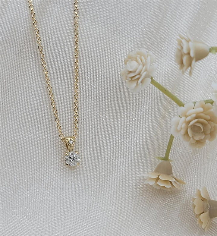 14K Yellow Gold Classic Round cut Diamond Necklace