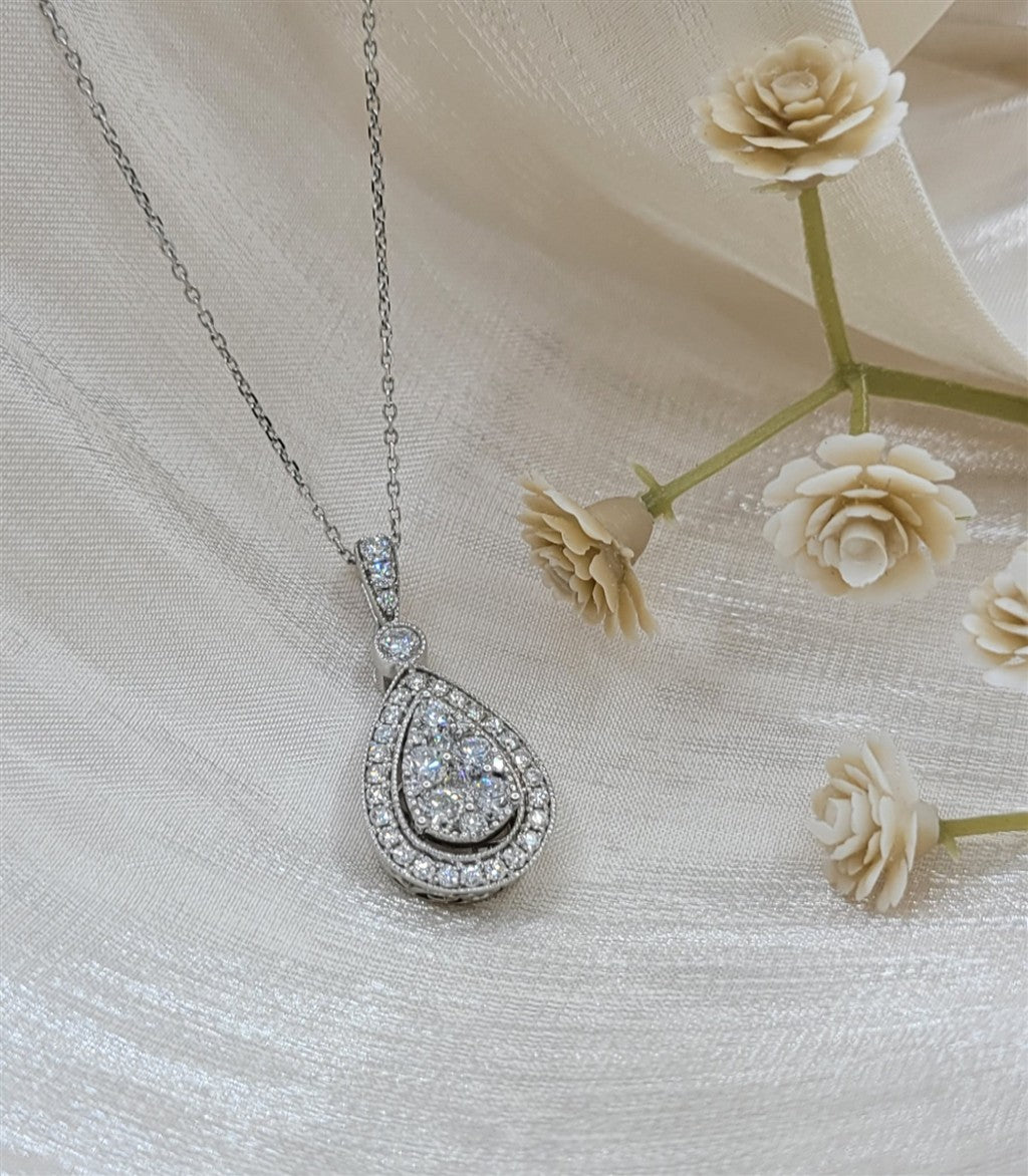 14K White Gold 0.75 ctw Round Cut Diamond Pear Shaped Necklace