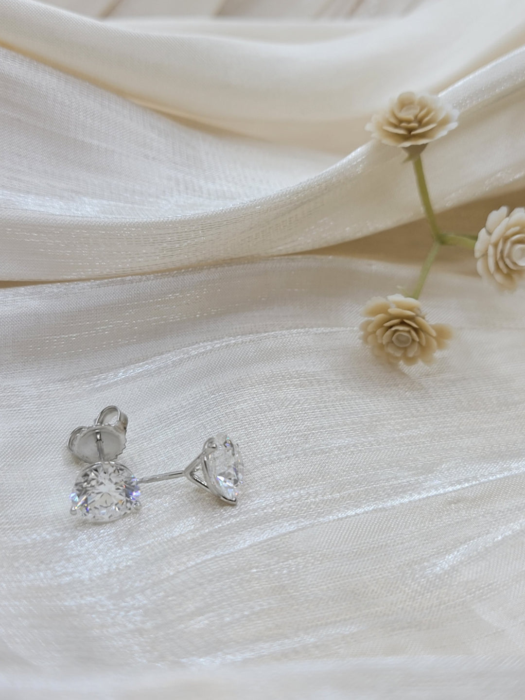 14K White Gold 3.10 Twt Round Cut Lab Grown Stud Earrings